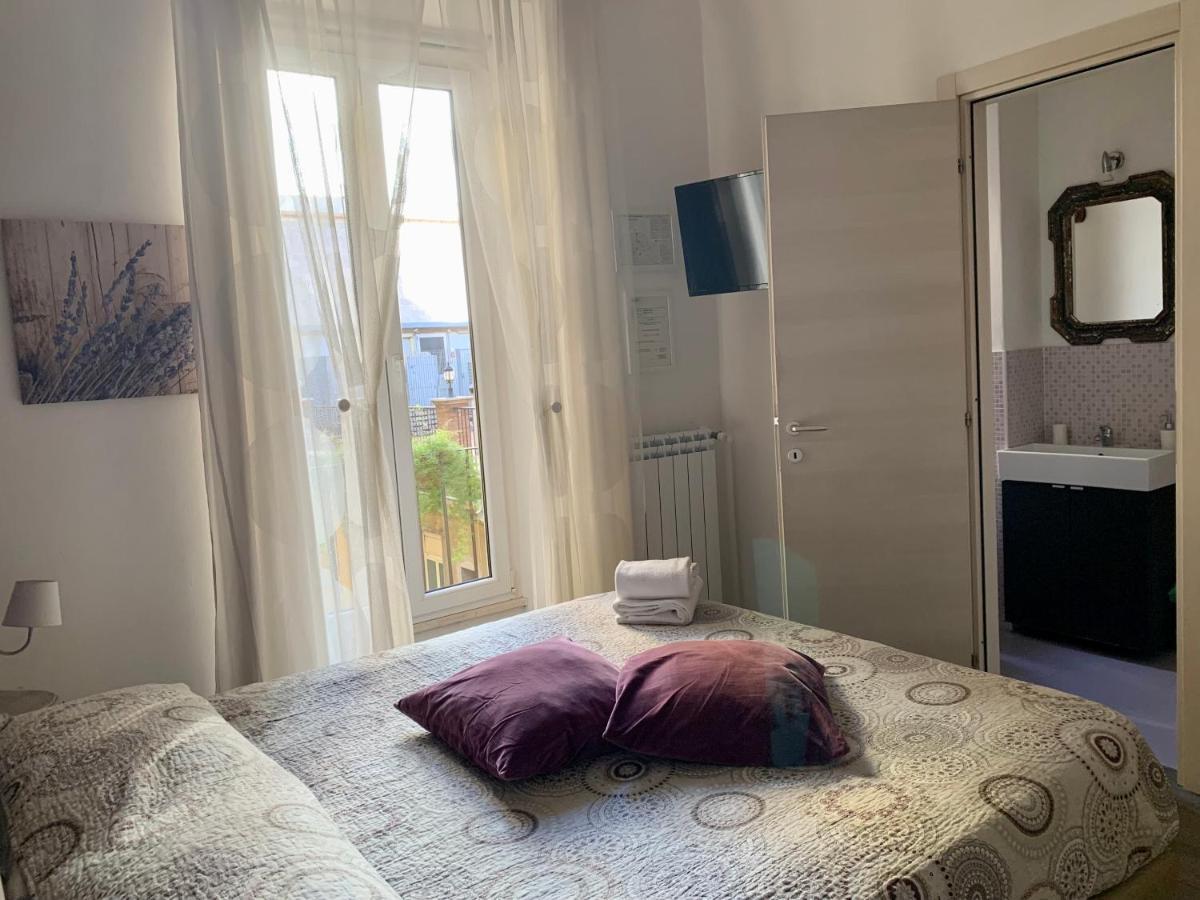 Guest House Casa Vicenza Рим Екстер'єр фото