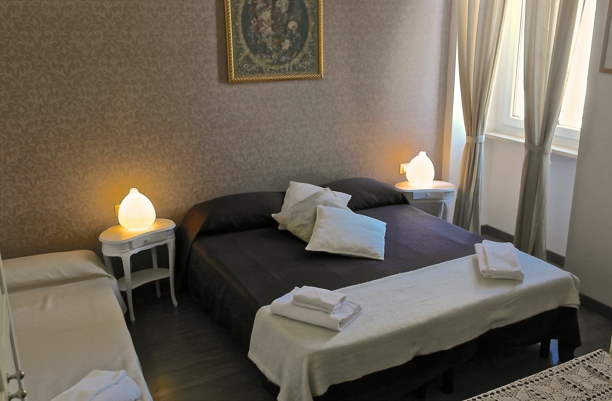 Guest House Casa Vicenza Рим Екстер'єр фото