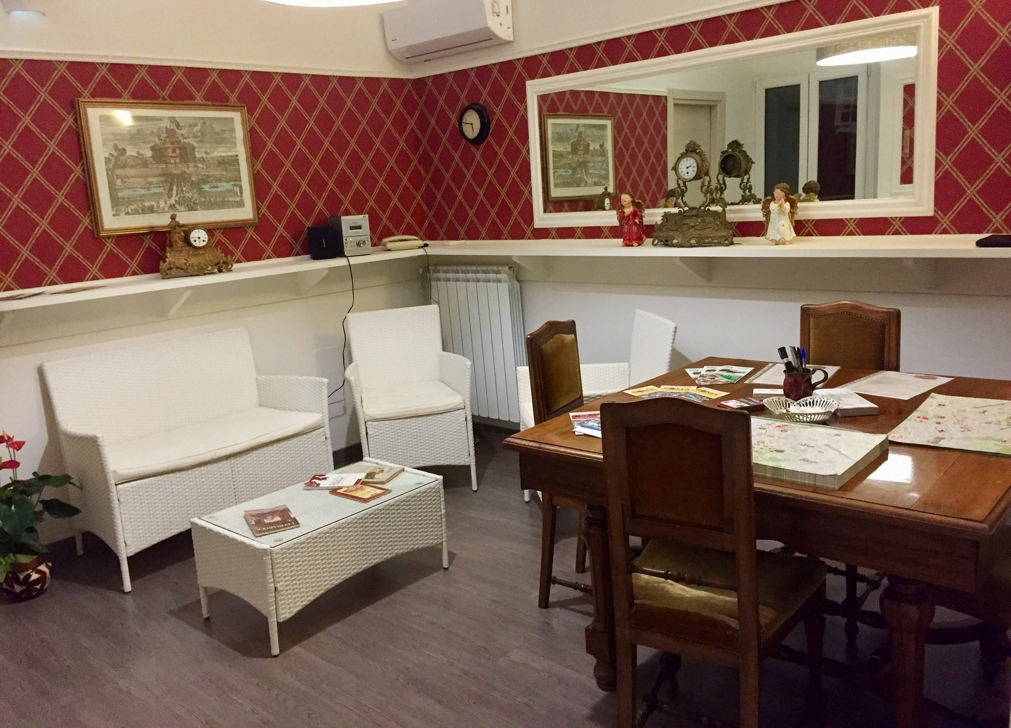 Guest House Casa Vicenza Рим Екстер'єр фото