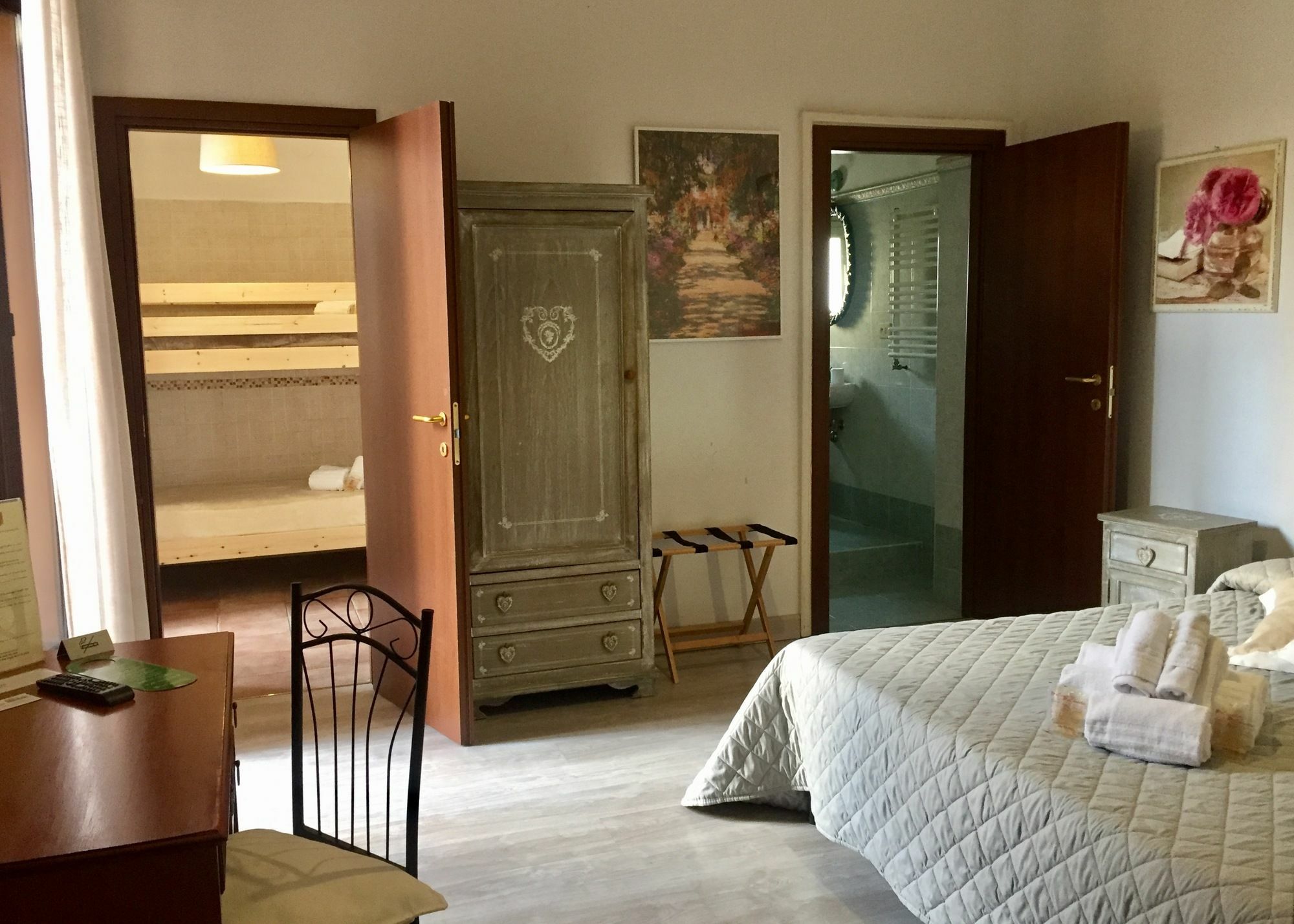Guest House Casa Vicenza Рим Екстер'єр фото